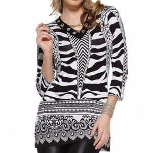 Black and white print tunic